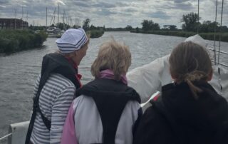 Schülerinnen und Schüler der Lennéklasse auf Klassenfahrt am Wasser